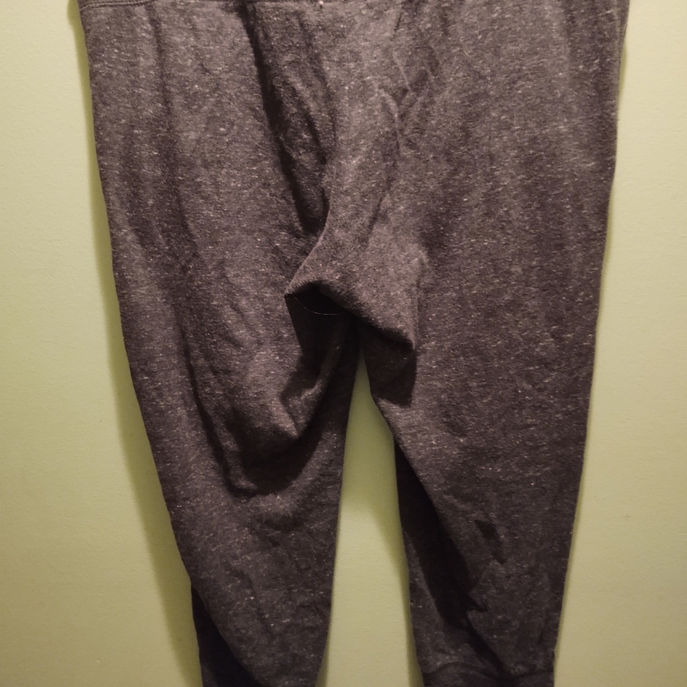 Nike cropped sweats - Picture 4 of 7